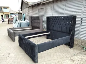 Kitanda Kipya cha Vandor 5x6 cha Samadi Nyeusi