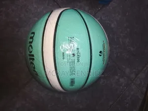 Molten BG4500 FIBA Level 1 Basketball