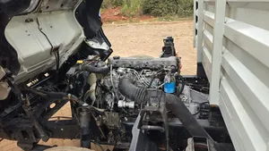 Isuzu NPR 2018 Closed Body