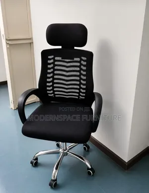 Boss Office Products Kiti cha Ofisi cha Mesh chenye Msaada wa Kichwa - Nyeusi