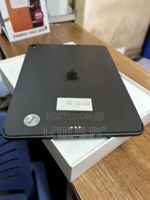 Apple iPad Air (2022) 64GB Gray