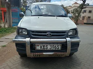 Toyota TownAce 2006 Nyeupe