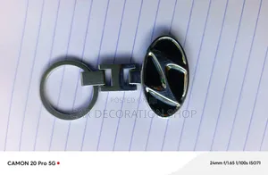 Hyundai Durable Metal Key Holder yenye Polished Silver Coating