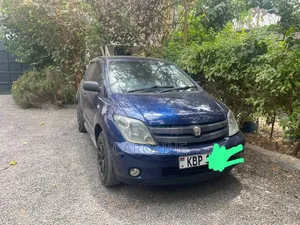 Toyota IST 2004 Bluu