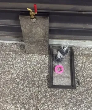 Stainless Steel Wall-Mounted Water Column