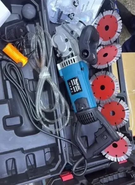 Makita 185mm Heavy Duty Wall Chaser - 1