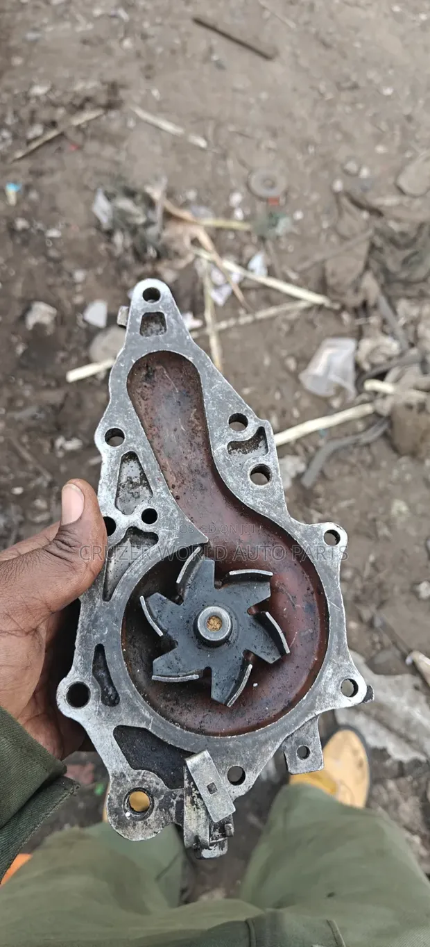 Toyota Mark II 1JZ Engine Water Pump - 1