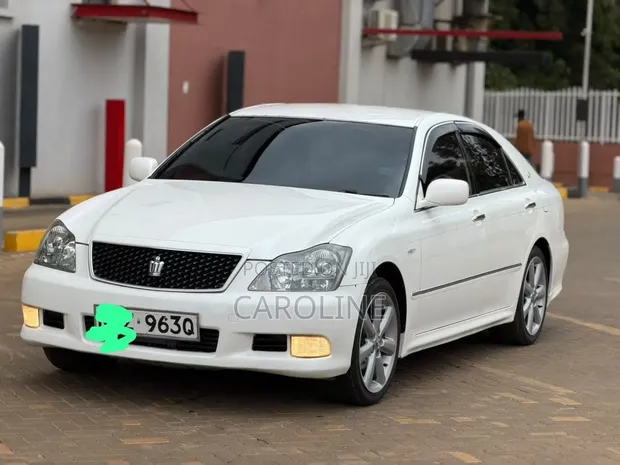 Toyota Crown 2007 White - 1