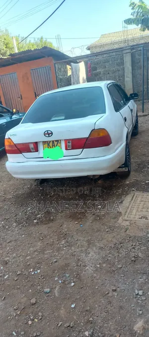Toyota Sprinter 2000 White