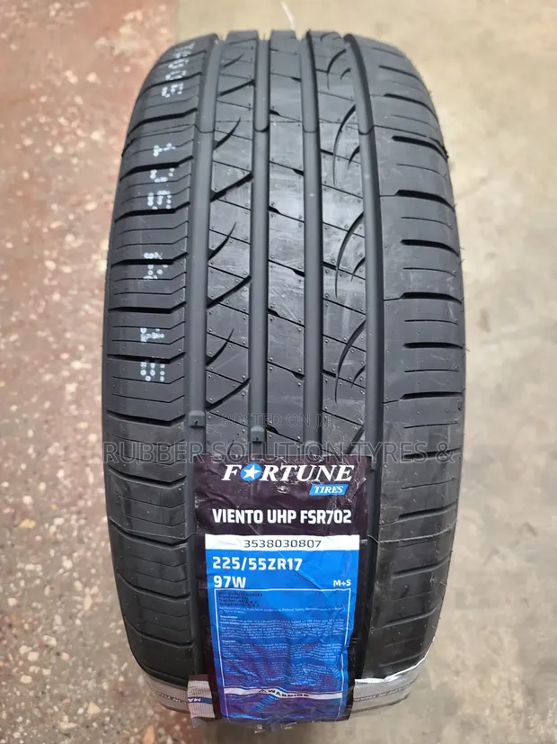 Matairi 225/55 R17 Fortune FSR-702 (Mapya Kabisa) - 1