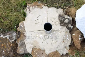 Vipande vya 50x100 Koma, 2km kutoka Tarmac Kangundo Road