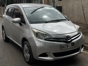 Toyota Ractis 2012 Nyeupe