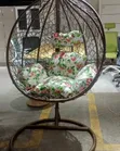 Kiti cha Kukunja cha Egg chenye Stand - Rattan na Mito ya Maua - 2