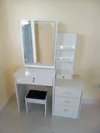 Jedwali la Vipodozi Nyeupe na Kioo na Stuli - 2