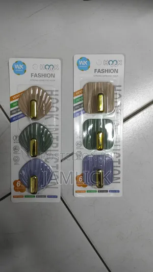 3pcs Shell Shape Wall Hooks - Brand New