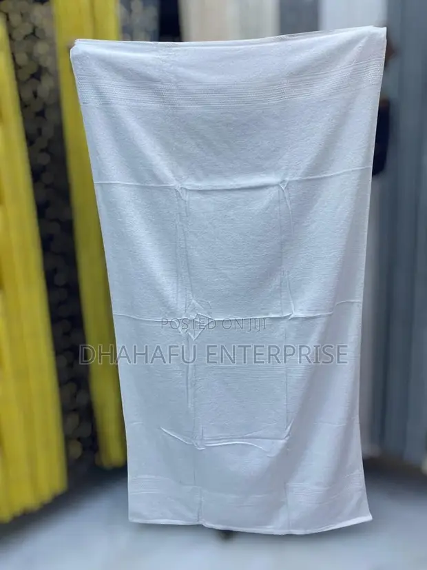 Vitambaa Vizuri vya Pamba Nyeupe – Extra Large 90x165cm - 1