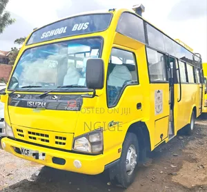 Isuzu NQR 2015 - 33 Seater Bus