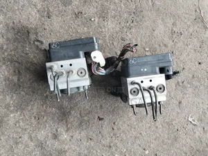 Toyota Hilux Vigo ABS Pump (6 Cyl)
