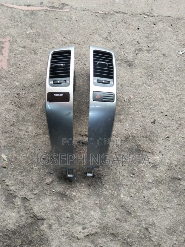 Toyota Land Cruiser Prado J120 Console - 1