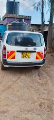 Toyota Probox 2017 Nyeupe - 1