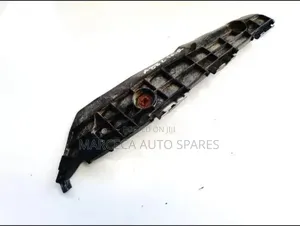 Toyota Urban Cruiser 2009 Rear Bumper Mounts