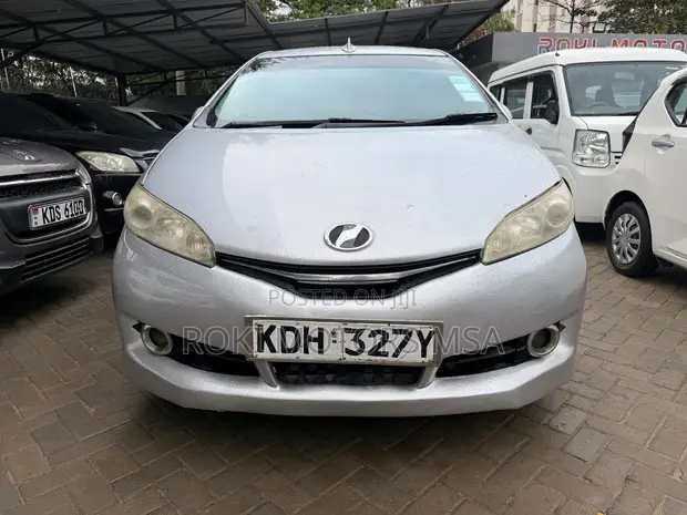 Toyota Wish 2015 Nyeusi - 1
