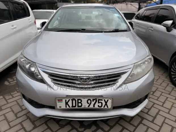 Toyota Allion 2014 Nyeupe - 1