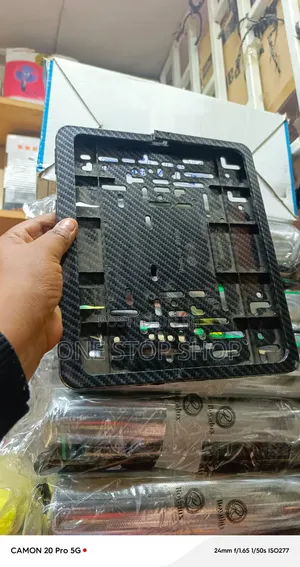 Vifuniko vya Leseni za Carbon Fiber (Hakuna Kuchimba)