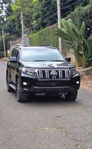 Toyota Land Cruiser Prado 2019 Nyeusi