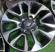 Rims 17" Nyeusi na Fedha kwa Toyota Prado 150 & Hilux Double Cab (Set Kamili) - 1