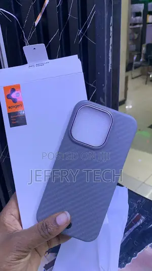 Spigen Carbon Fiber Texture Case for iPhone 17 Pro