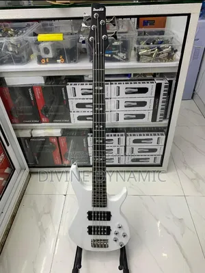 Gitaa la Bass la Ibanez 5-String Mpya Kabisa