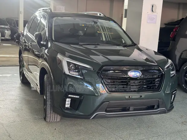 Subaru Forester 2022 Green - 1