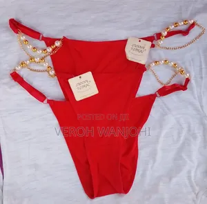 Panties Mpya za Silk