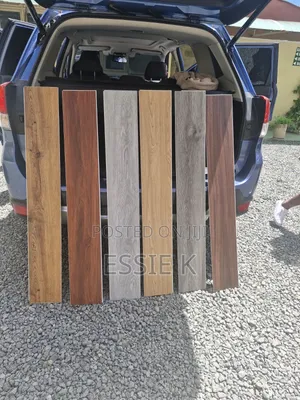 Durable SPC Flooring - Waterproof & Scratch Resistant