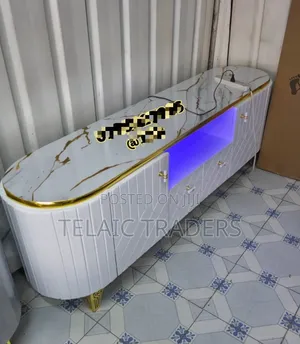 5.5ft Stand ya TV ya Kifahari na Juu ya Marumaru