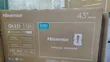 Hisense 43" QLED Smart TV (4K UHD, Bluetooth, Dolby Audio) - 2