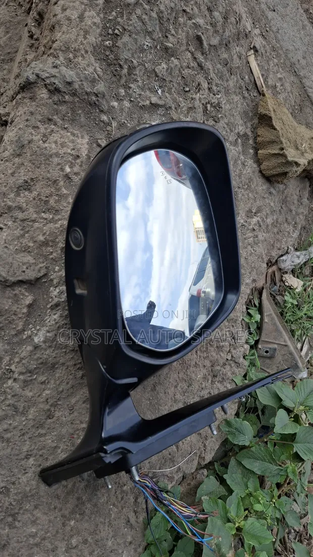 Kioo cha Side cha Toyota Land Cruiser V8 200 Series chenye Kamera (Kitumia) - 1