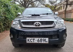 Toyota Hilux Double Cabin 2011 Black