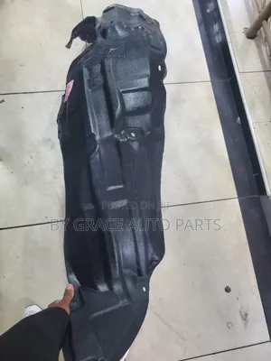 Stoneguard/Mudguard ya Mazda Demio