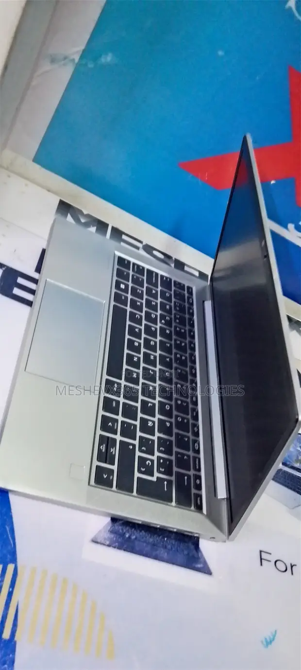HP EliteBook 830 G8 Laptop - 8GB RAM, 256GB SSD - 1