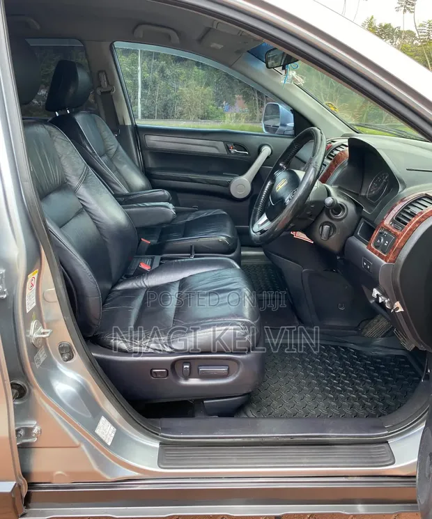 Honda CR-V 2007 Silver - 1