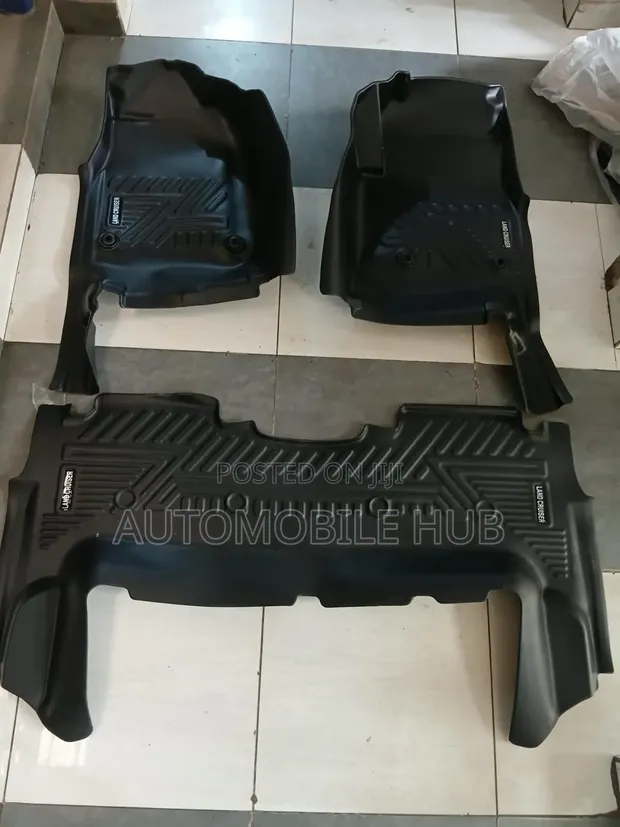 Toyota Land Cruiser LC100 5D TPE Floor Mats - 1