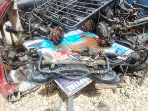 Toyota Wish Mhimili wa Mbele