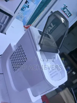 Portable Automatic Ice Cube Maker Machine (12kg/24h)