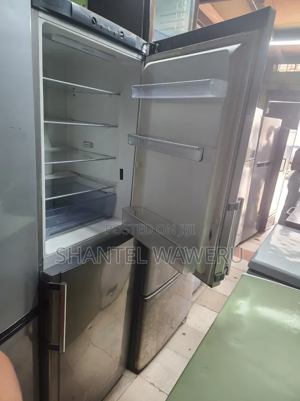 Hotpoint Bottom Freezer Refrigerator - 1