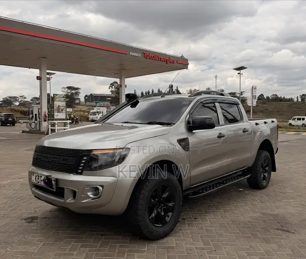 Ford Ranger Wildtrak 2012 Kijivu - 1