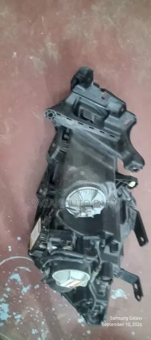 Honda Step Wagon 2015 Xenon Headlight