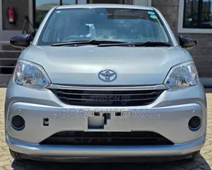 Toyota Passo 2019 Silver