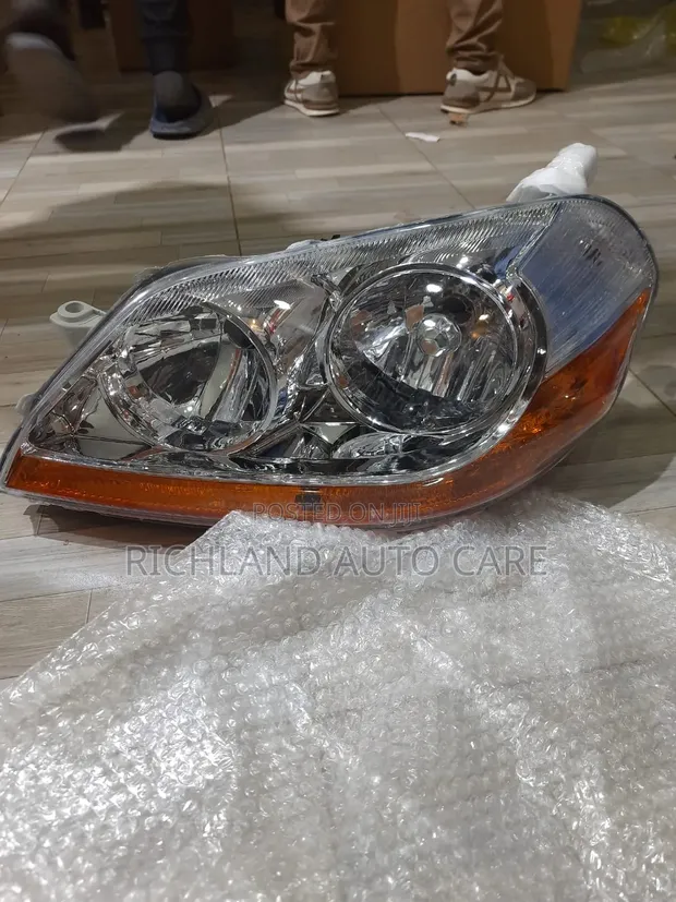 Toyota Mark II GX115 Headlight (Brand New) - 1